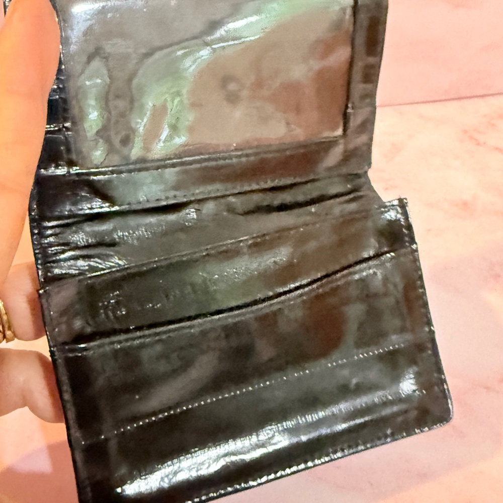 EEL skin Sleek Black Leather Wallet with Glossy Finish and Multiple Card Slots